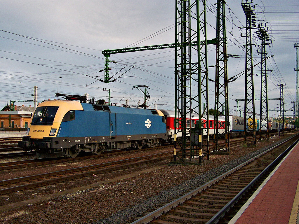 1047 007 - 8 Kelenföld (2011.07.30)