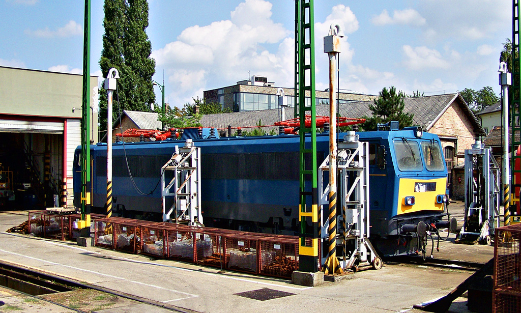 V63 - 004 Győr (2011.07.27)01.