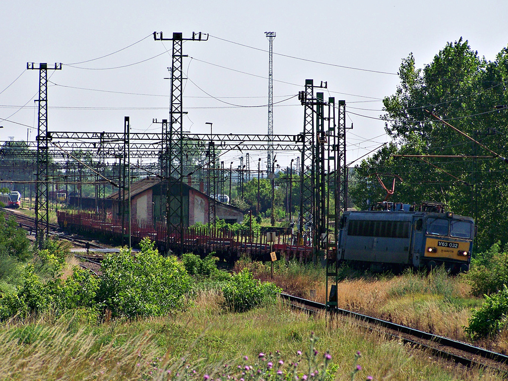 V63 - 032 Pusztaszabolcs (2011.07.11)02