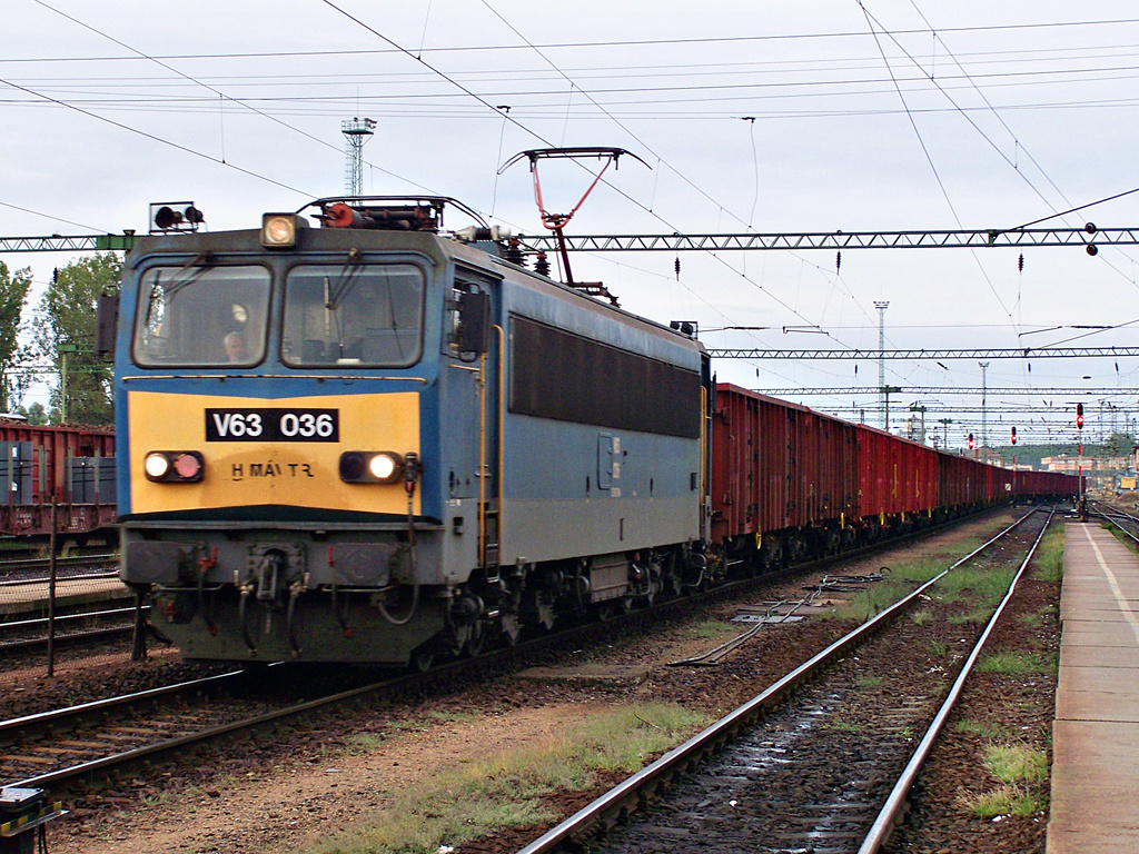 V63 - 036 Dombóvár (2011.09.09).