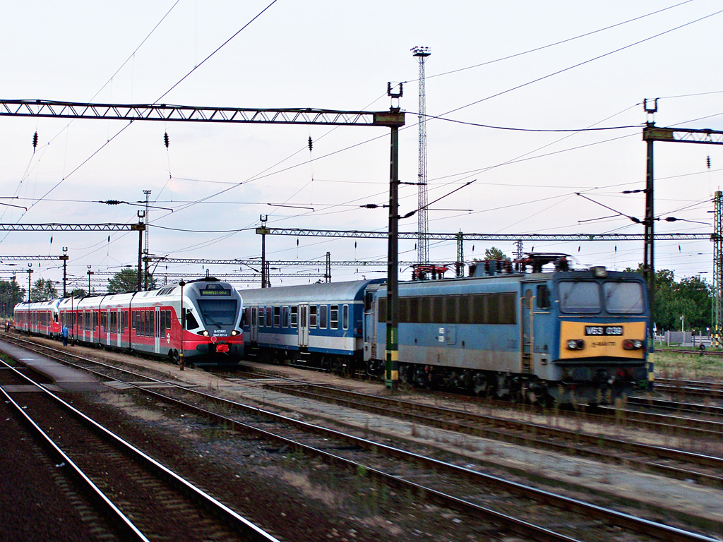 V63 - 039 Pusztaszabolcs (2011.07.27).