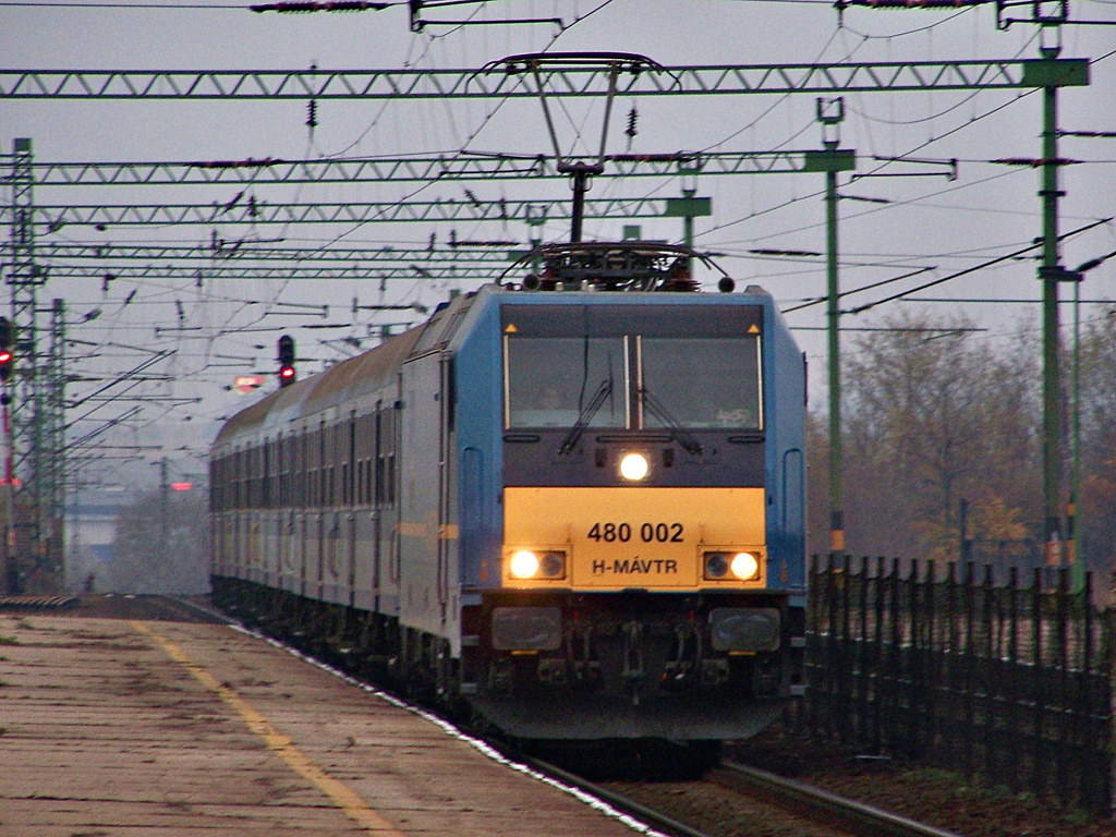 480 002 - 9 Biatorbágy (2011.11.04).