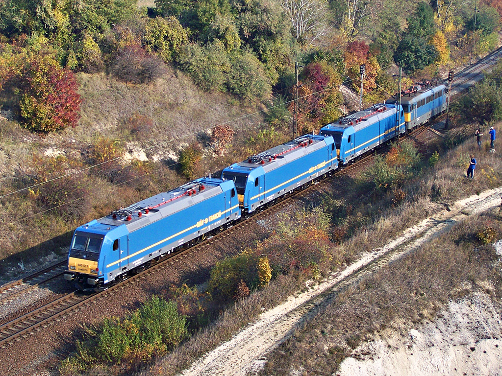 480 015 + 480 016 + 480 017 Szár (2011.11.02).