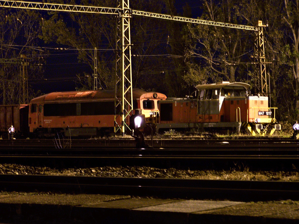 M47 - 1217 + M41 - 2126 Dombóvár (2011.10.19).