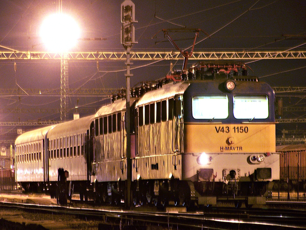 V43 - 1150 + V43 - 1011 Dombóvár (2011.10.19).