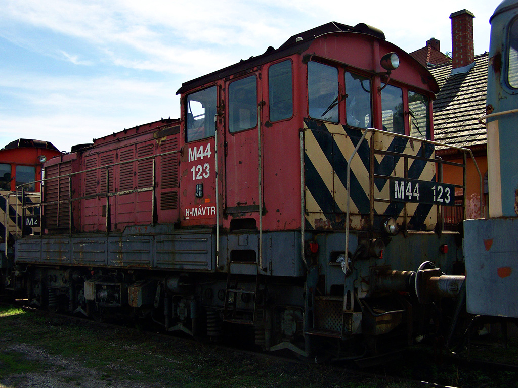 M44 - 123 Győr (2011.08.16)