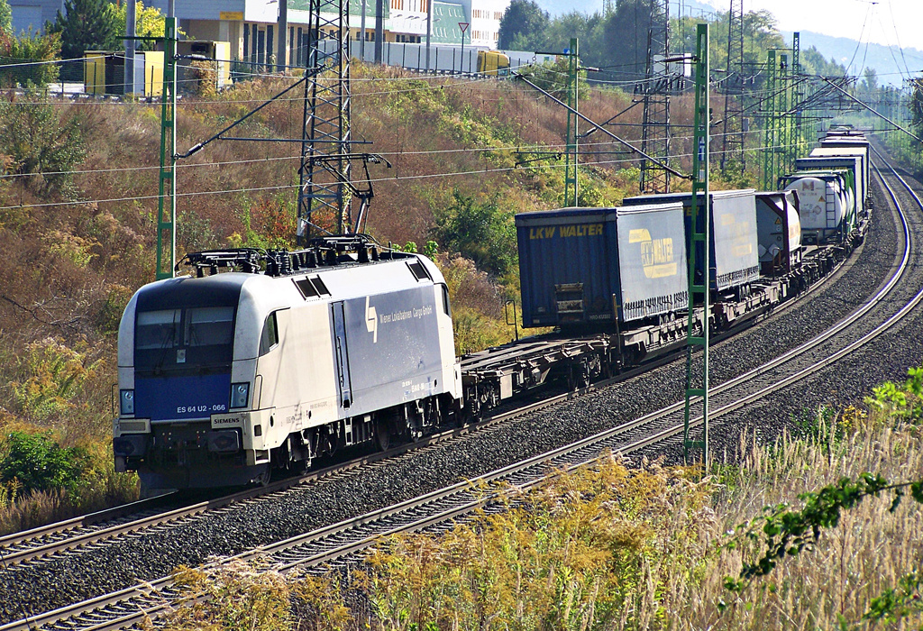 ES 64 U2 - 066 Biatorbágy (2011.09.24).