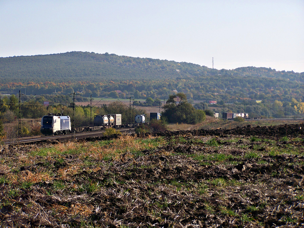 ES 64 U2 - 068 Biatorbágy (2011.10.22).