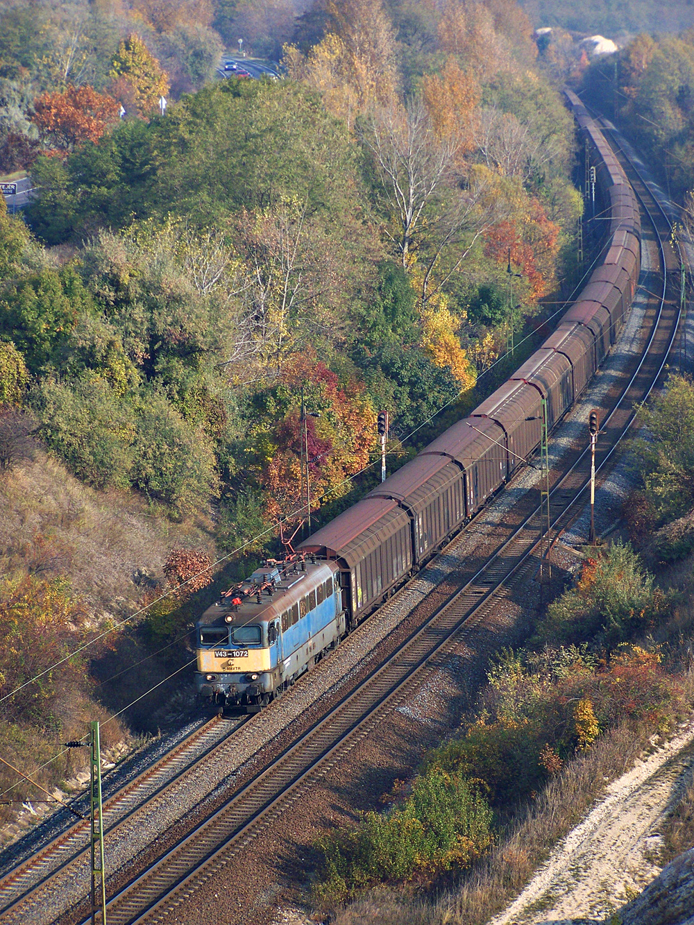 V43 - 1072 Szár (2011.11.02).