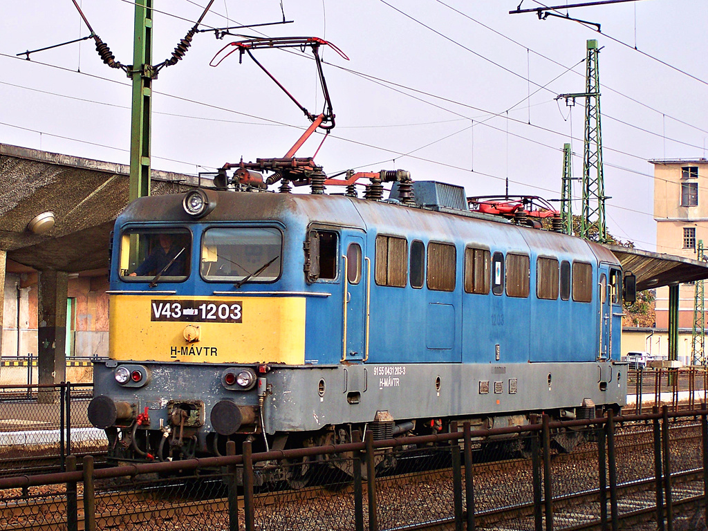 V43 - 1203 Miskolc (2011.10.29).