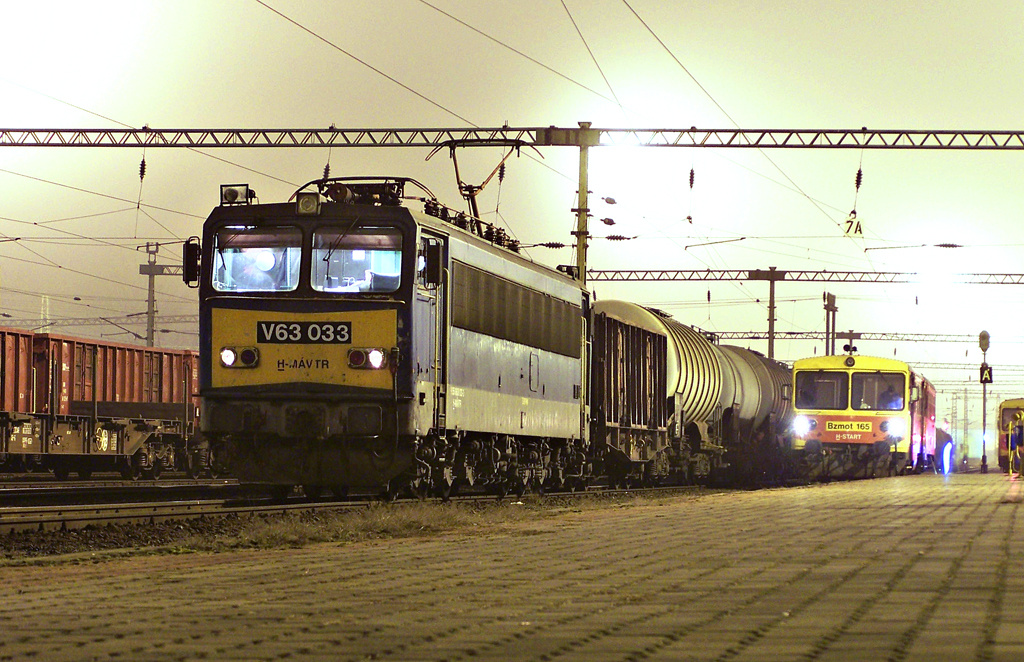 V63 - 033 Dombóvár (2011.12.02).