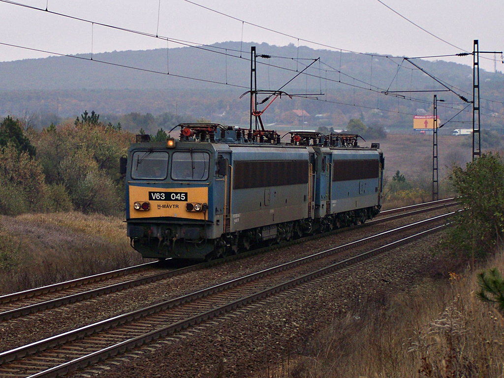 V63 - 045 Biatorbágy (2011.11.04)