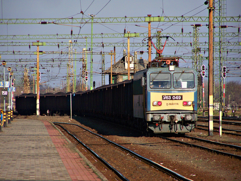 V63 - 049 Dombóvár (2011.12.13).