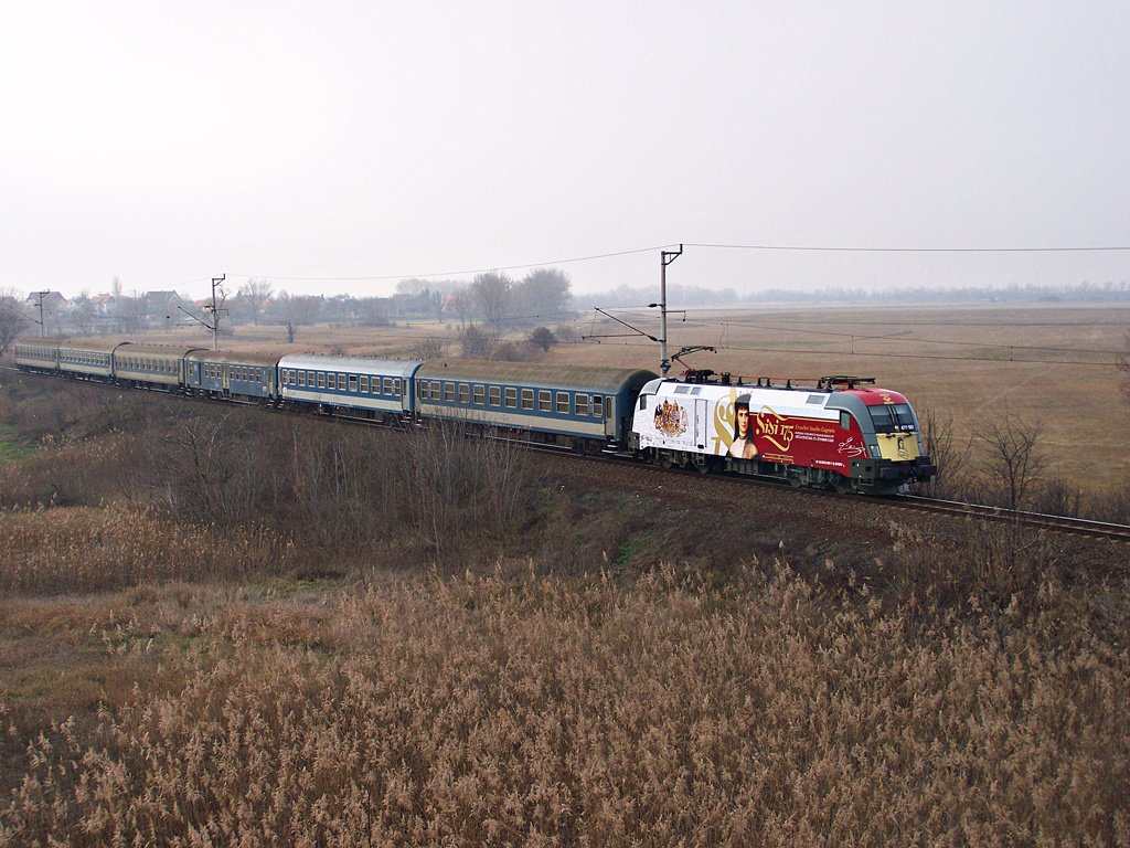 470 501 Székesfehérvár (2011.12.12).