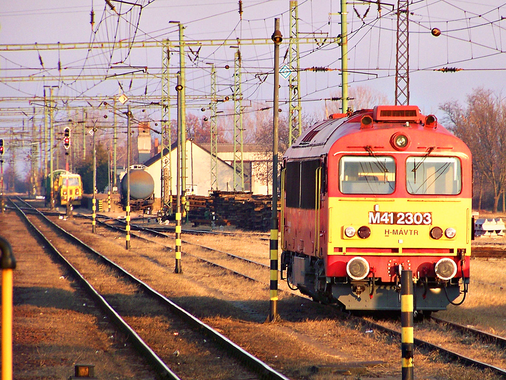 M41 - 2303 Püspökladány (2011.11.13).