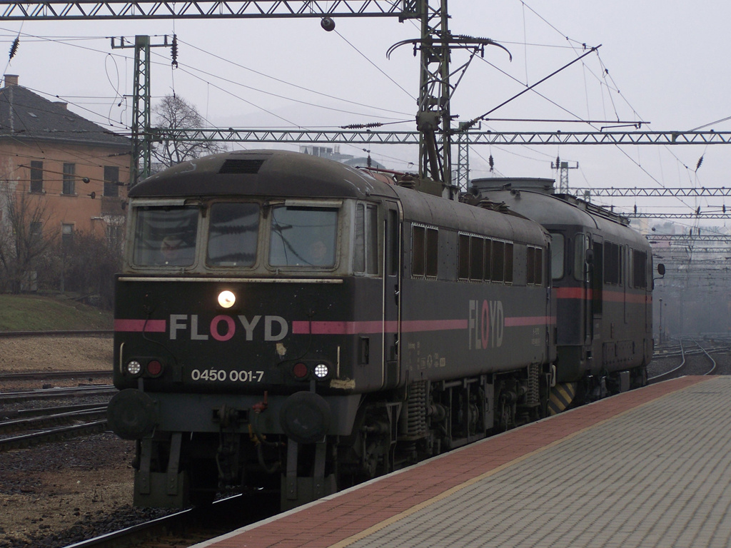 450 001 - 7 + 609 002 Kelenföld (2011.12.30).