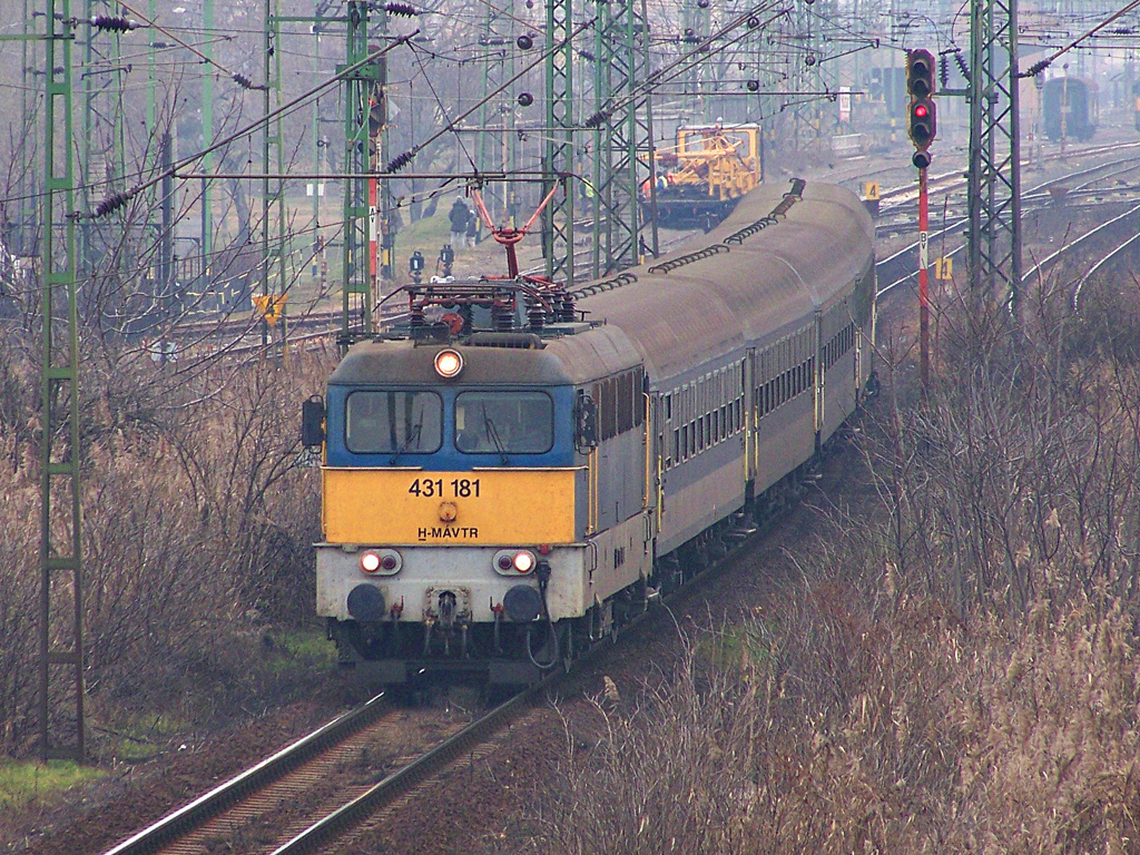 431 181 Székesfehérvár (2011.12.12).