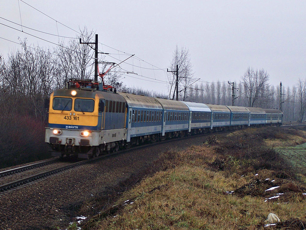 433 161 Dombóvár (2011.12.27).