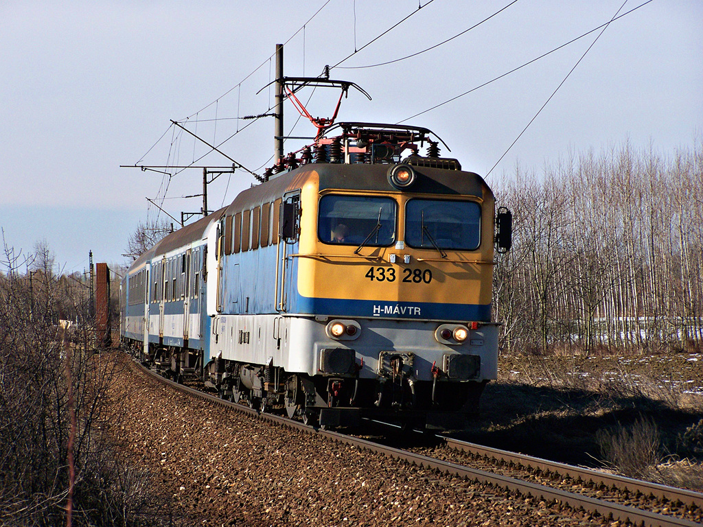 433 280 Dombóvár (2012.02.25).