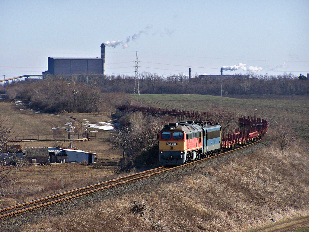 628 305 Dunaújváros (2012.02.26).