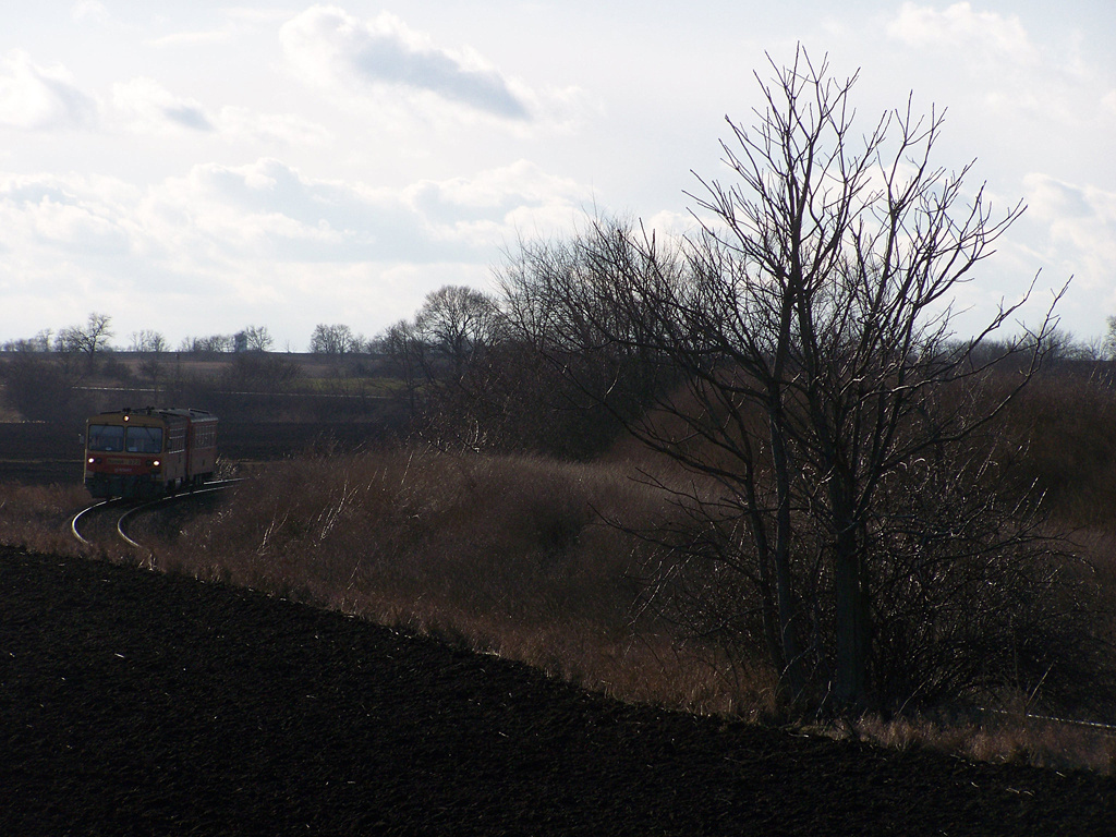 Bzmot - 373 Pusztaszbolcs (2012.02.26).