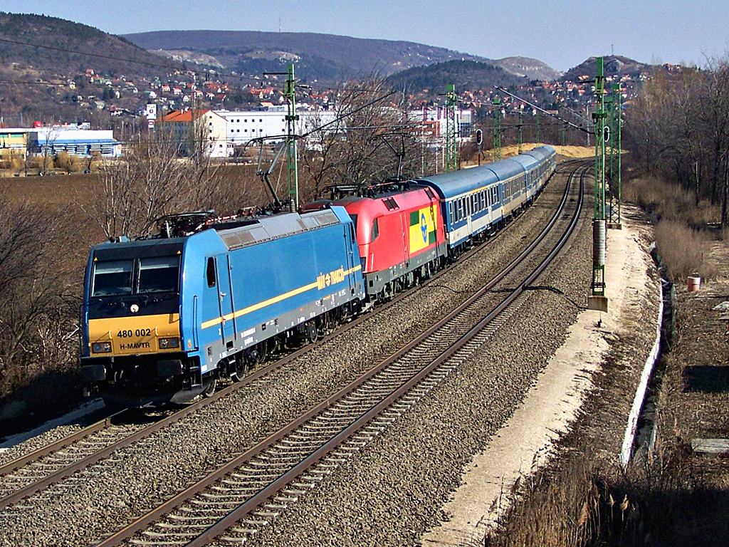 480 002 + 1116 060 - 3 Törökbálint (2012.03.03).