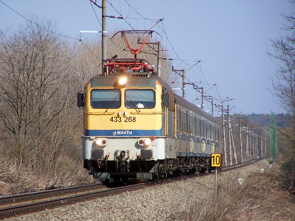 433 268 Dombóvár (2012.03.16)02