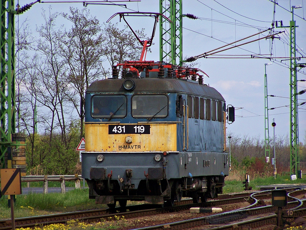 431 119 Sárbogárd (2012.04.22).01