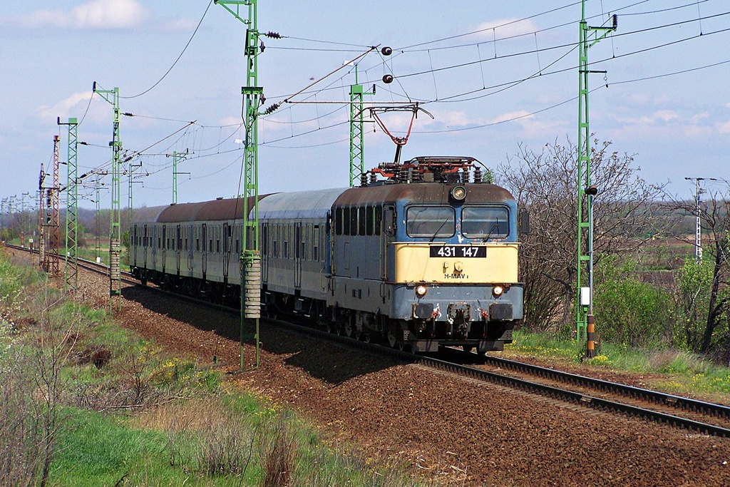 431 147 Sárbogárd (2012.04.22).