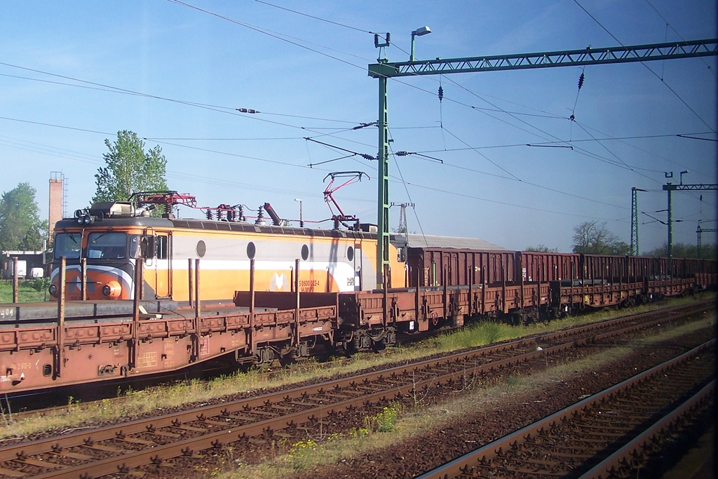 600 002 - 4 Sárbogárd (2012.04.28).