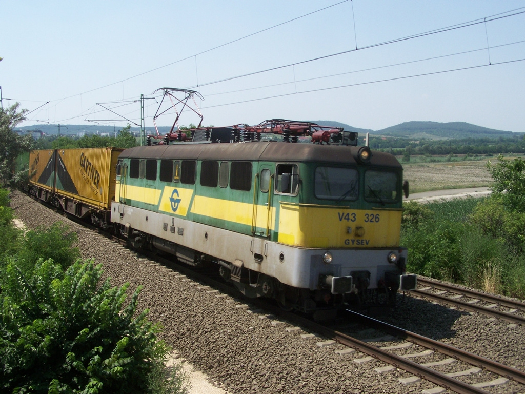 V43 - 326 Törökbálint (2012.07.01)