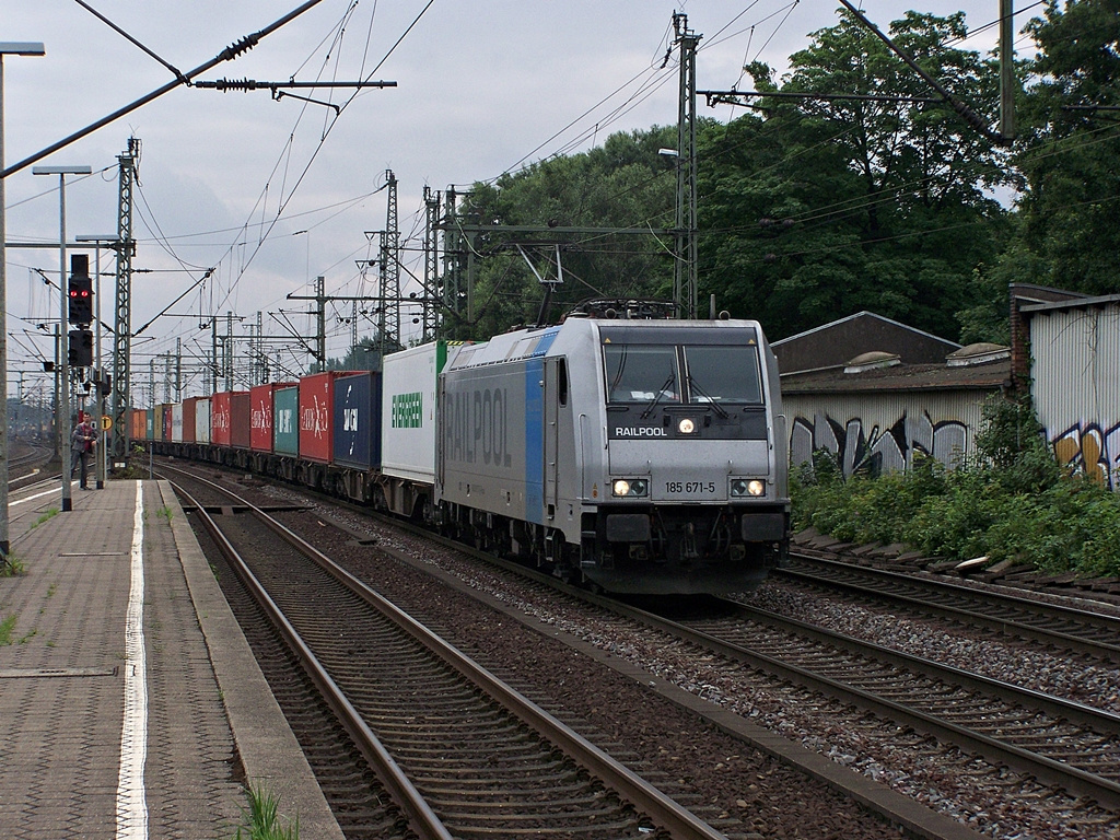 185 671 - 5 Hamburg-Harburg (2012.07.11)