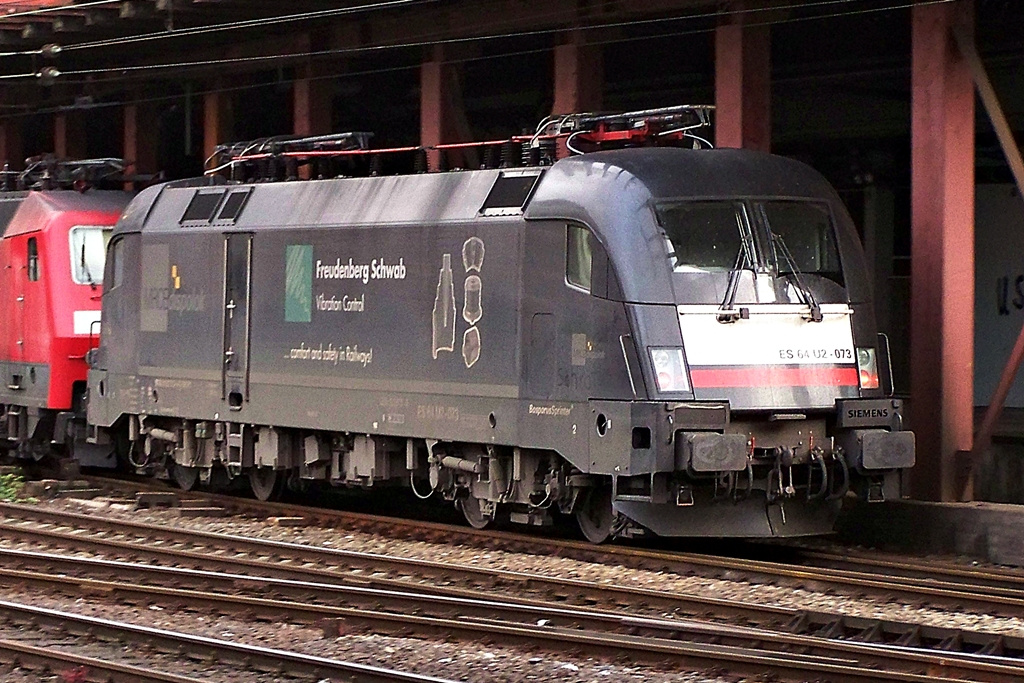 ES 64 U2 - 073 Hamburg Hbf (2012.07.10).