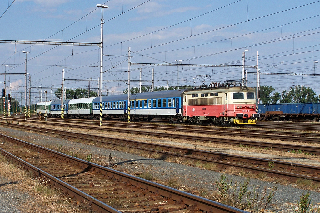 242 247 Breclav (2012.08.13).