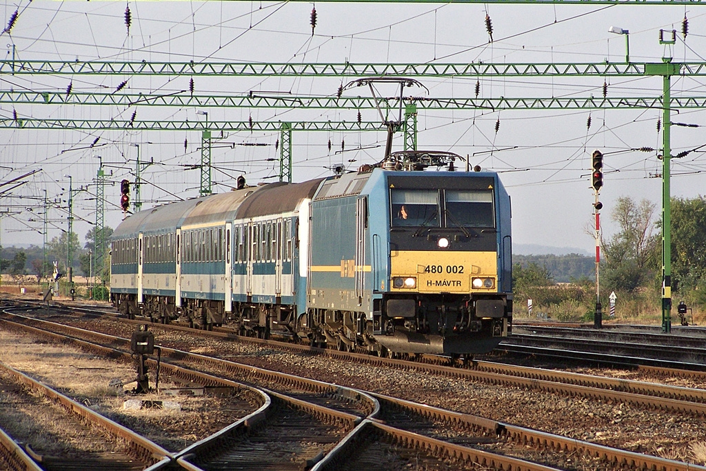 480 002 Sárbogárd (2012.08.23).