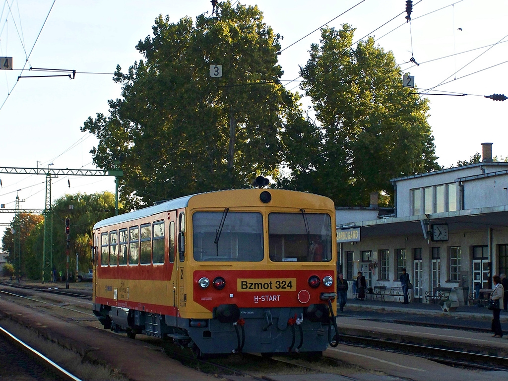 Bzmot - 324 Sárbogárd (2012.09.07).