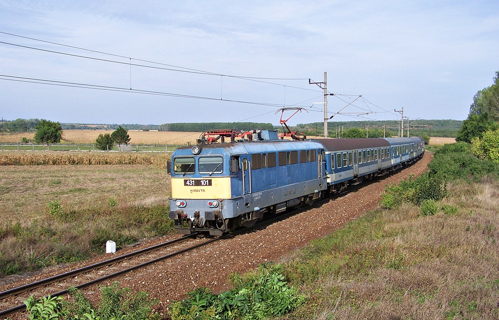 431 101 Dombóvár (2012.09.22).02