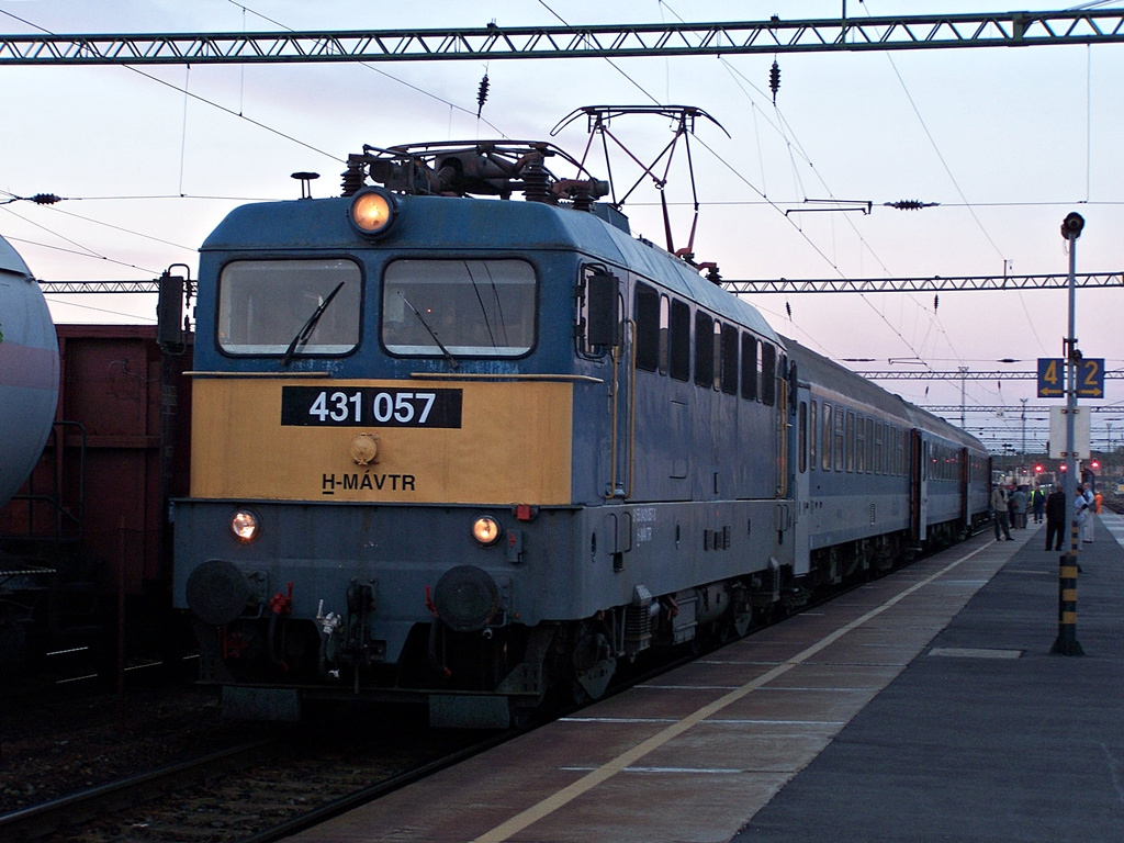 431 057 Dombóvár (2012.10.05).