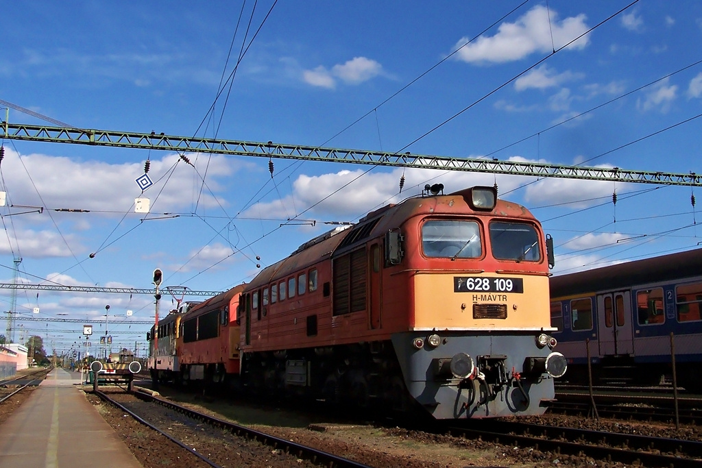 628 109 Dombóvár (2012.10.08).