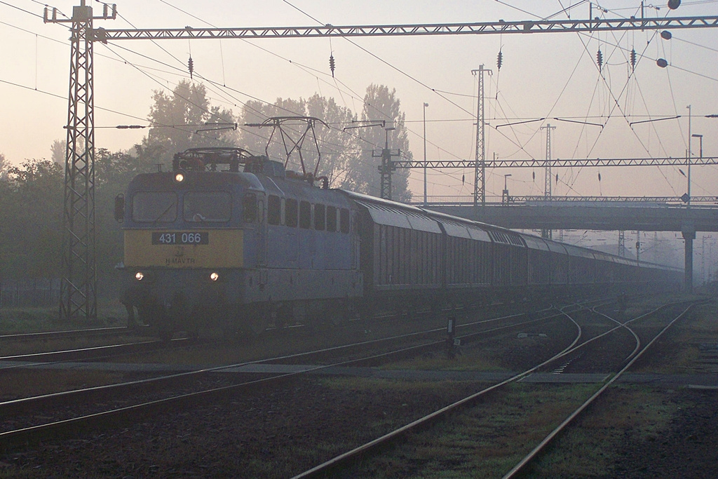 431 066 Kiskunhalas (2012.10.22).