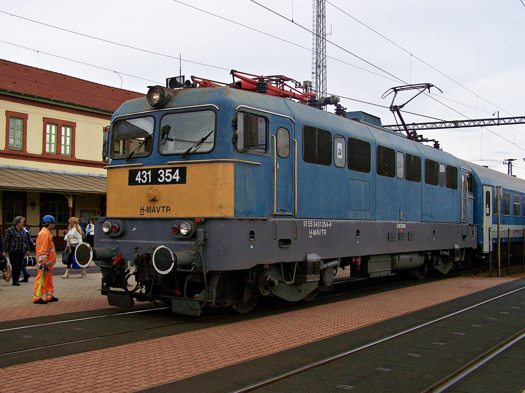 431 354 Dombóvár (2012.10.27).