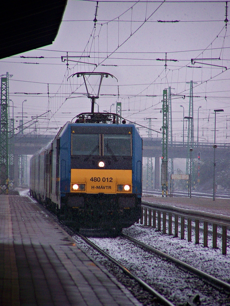 480 012 Cegléd (2012.10.29).