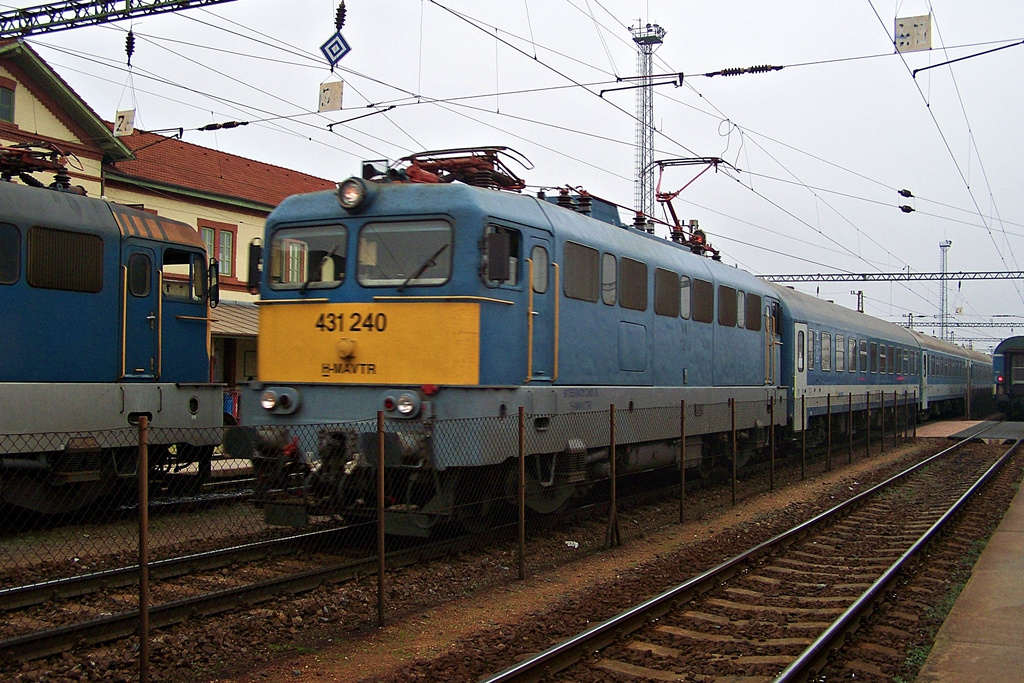 431 240 Dombóvár (2012.11.13).