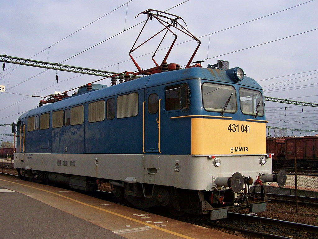 431 041 Dombóvár (2012.11.15).