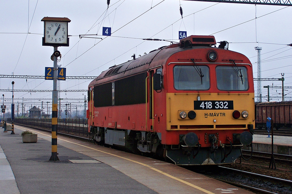 418 332 Dombóvár (2012.12.21).