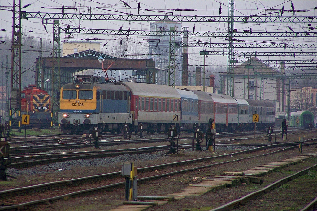 433 308 Dombóvár (2012.12.21).