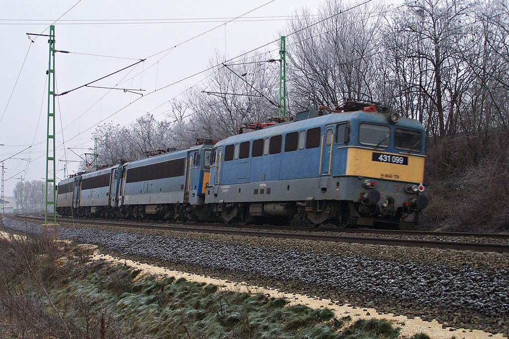 431 099 Törökbálint (2012.12.22).