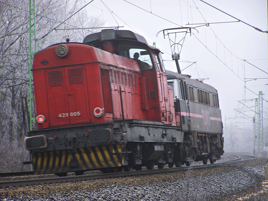 450 002 + 429 005 Törökbálint (2012.12.22).