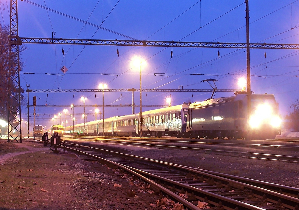 480 006 Sárbogárd (2012.12.22).