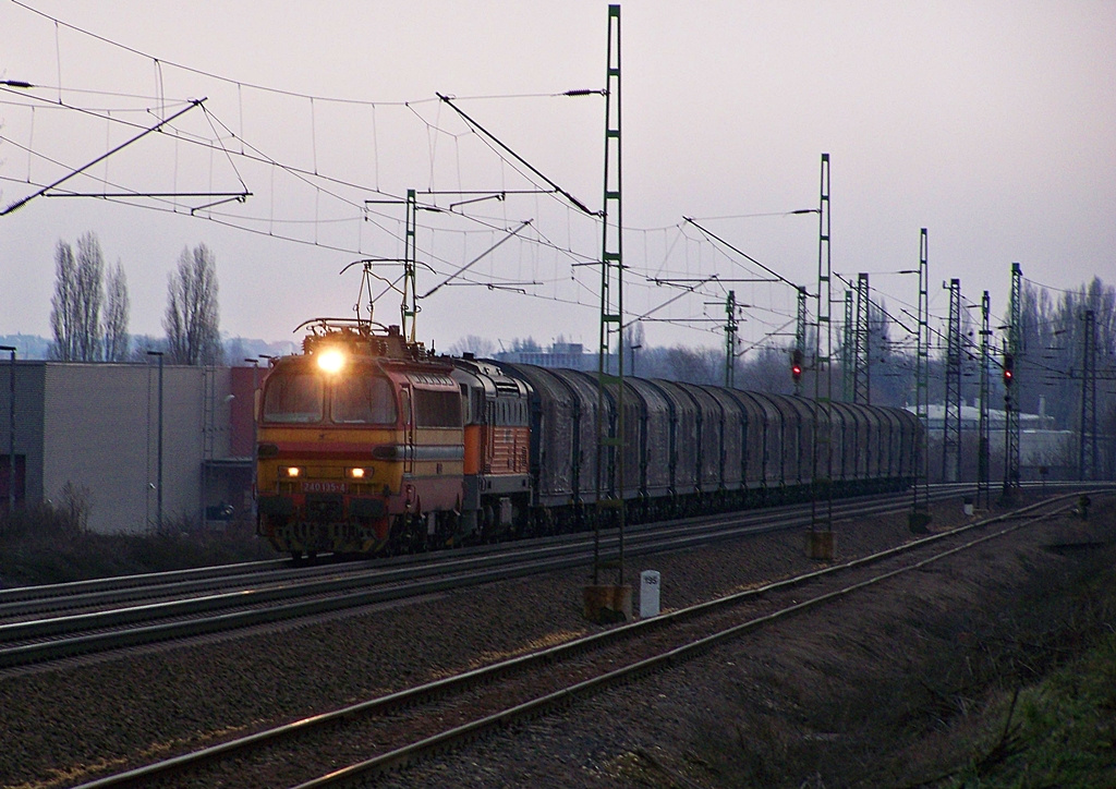 240 135 + 753 703 Budaörs (2012.12.28).